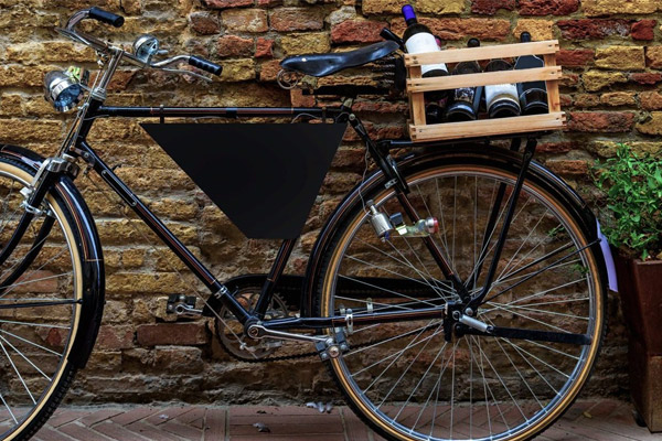 Visit Tuscan cellars by bike